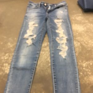 American eagle medium wash jeans
